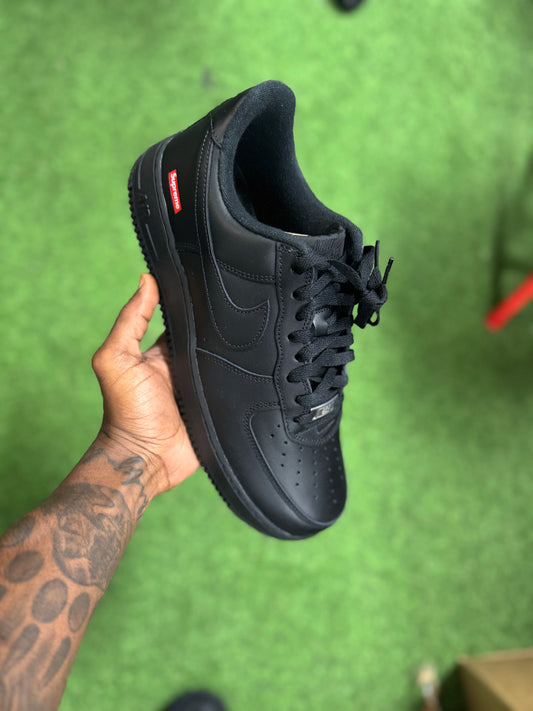 BLK - SUPREME AF1S -