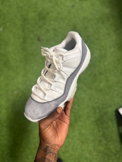 Air Jordan 11 Retro Low 'Cement Grey'